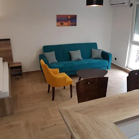 Simic 2 فاليفو